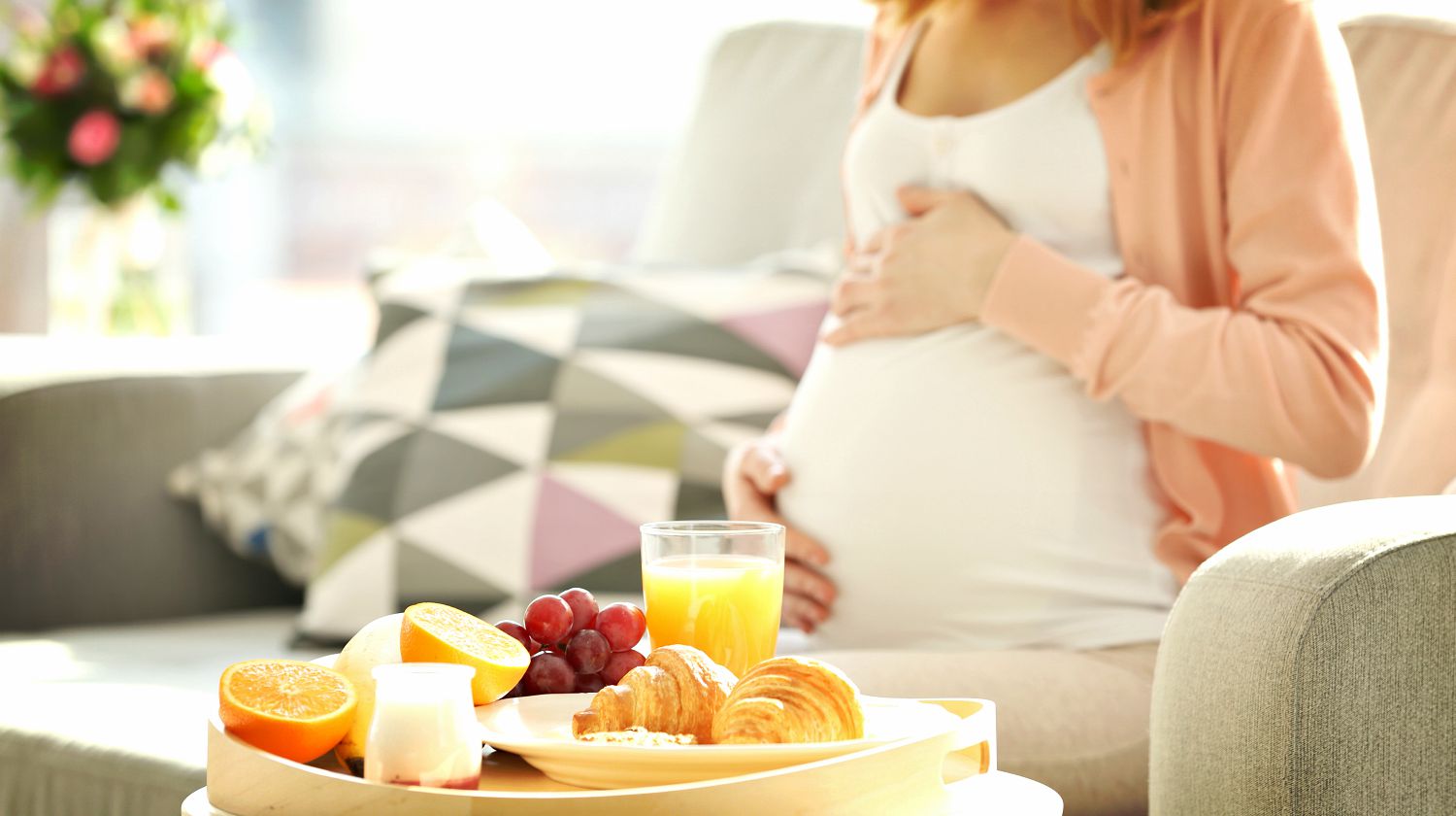 tray-healthy-breakfast-blurred-pregnant-woman-what-to-eat-ss-Feature.jpg